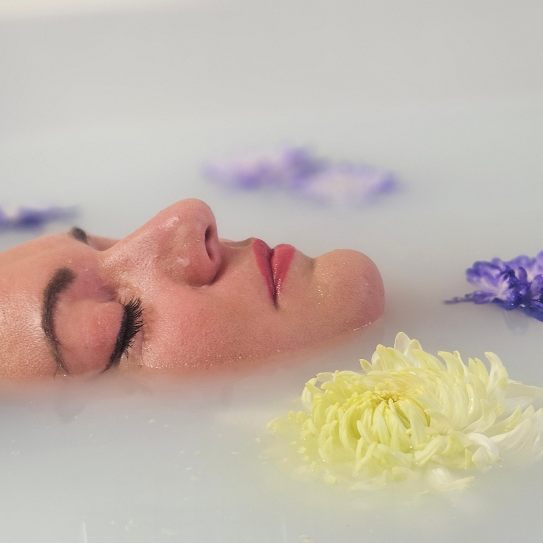 Relaxing Bath Salts. Designed to promote deep relaxation, these bath salts combine the calming power of magnesium-rich Dead Sea salt, the soothing benefits of organic gluten-free oat flour, and the gentle touch of organic arrowroot powder. Infused with the calming aroma of organic lavender essential oil, this luxurious blend transforms your bath into a tranquil retreat, helping you unwind and drift into a peaceful slumber.