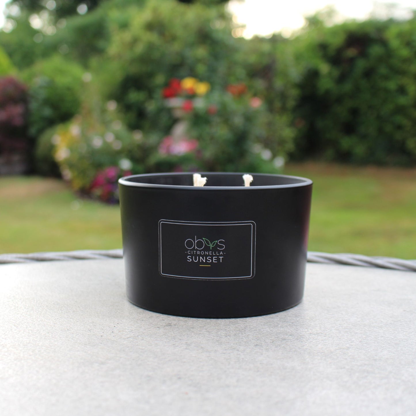 Citronella Sunset Candle – 24 oz natural coconut & rapeseed wax, 3 wicks, long burn, subtle citrus aroma & safe insect repellent.