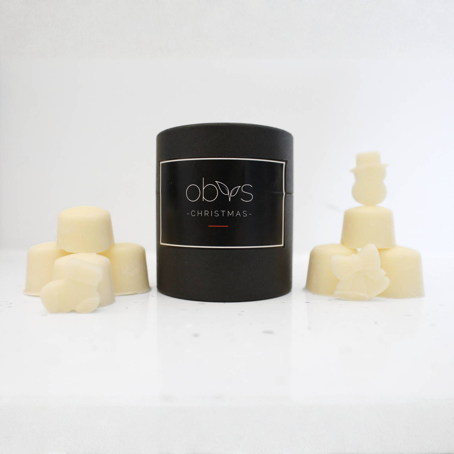 Hand-poured Christmas Wax Melts with cinnamon, clove & ginger essential oils. Warm, spicy, calming scent in clean coconut & rapeseed wax.